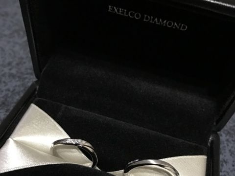 【エクセルコダイヤモンド(EXELCO DIAMOND)の口コミ】 指輪の太さや、デザイン、ダイヤモンドの輝きがとても気に入りました。様…