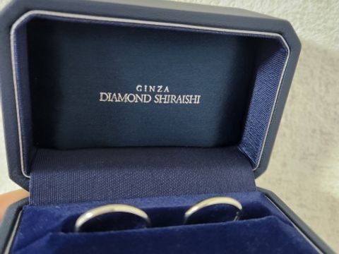 【銀座ダイヤモンドシライシの口コミ】 この先、ずっと着けることができるシンプルなデザインです。値段もリーズ…