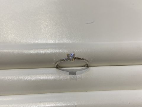 【izumoKANOURINGの口コミ】 出雲市ブランドでデザインも良く凄く気に入りました。
シンプルな指輪を求…