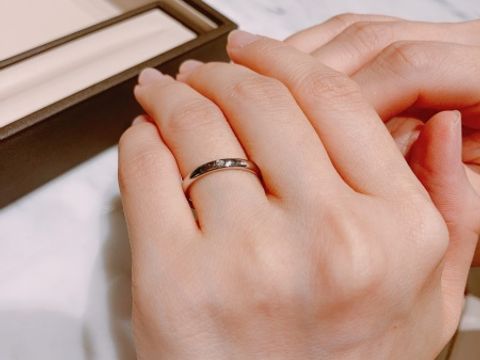 【AHKAH(アーカー)の口コミ】 シンプルで着け心地にとことんこだわっている印象です。フチの部分が丸め…