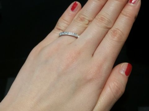 【エクセルコダイヤモンド(EXELCO DIAMOND)の口コミ】 華やかでキラキラとした結婚指輪です！繊細なレースのようなデザインで可…