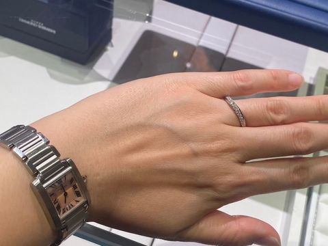 【銀座ダイヤモンドシライシの口コミ】 地金のみのものはどこで購入しても大差がないと考え、ダイヤモンド付きの…