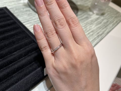 【TRECENTI(トレセンテ)の口コミ】 どんな指輪がいいか気持ちが定まっていない時点での試着でしたが、店員さ…