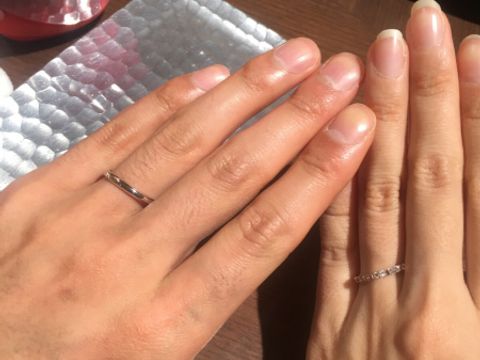 【BIJOUPIKO(ビジュピコ)の口コミ】 四角いダイヤで指を囲むようなデザインでとても華やかです。他ではあまり…