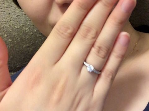 【銀座ダイヤモンドシライシの口コミ】 キャンペーン期間中だったので、カラット数もあり質も良いダイヤモンドを…