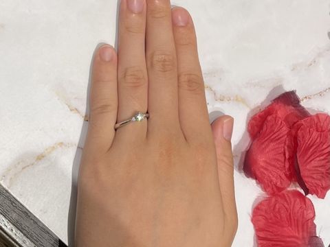 【ラザール ダイヤモンド(LAZARE DIAMOND)の口コミ】 とてもダイヤモンドが素敵でさすが世界三大カッターズブランドだと思いま…