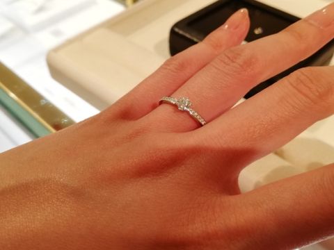 【AHKAH(アーカー)の口コミ】 もともとこちらのブランドが好きだったということと、エタニティかハーフ…