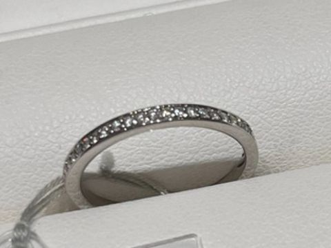 【bijou SOPHIA(ビジュソフィア)の口コミ】 ハーフエタニティリングを探していると言ったらすぐにこの2種類を出してき…