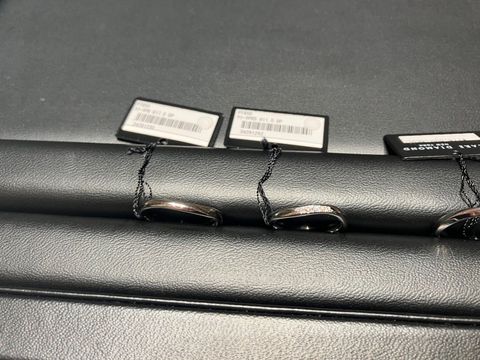 【ラザール ダイヤモンド(LAZARE DIAMOND)の口コミ】 外資系ブランドなので、国内ブランドに比べデザインもラザールダイヤモン…