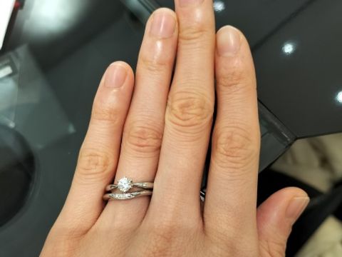 【ラザール ダイヤモンド(LAZARE DIAMOND)の口コミ】 見に行くまでは、シンプルなストレートタイプを考えていたのですが、実際…