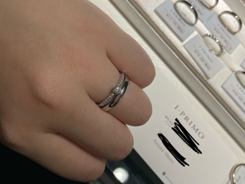 【アイプリモ(I-PRIMO)の口コミ】 指が太く手が大きいので、太めのリング尚且つダイヤなしのシンプルなもの…