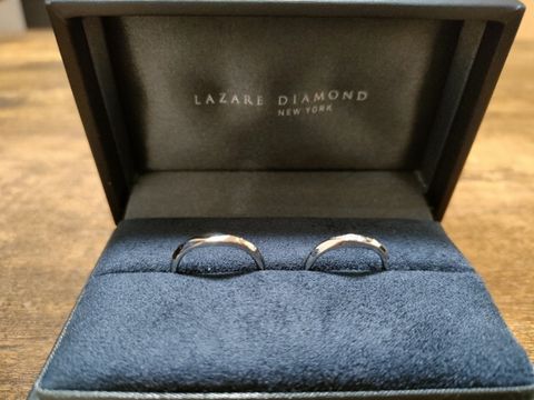 【ラザール ダイヤモンド(LAZARE DIAMOND)の口コミ】 この指輪は「ハドソン」という名前で、ニューヨークの自然豊かな渓谷から…
