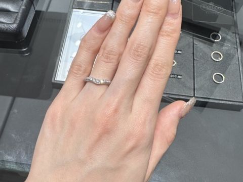 【エクセルコダイヤモンド(EXELCO DIAMOND)の口コミ】 とにかくダイヤがたくさんでキラッッッッキラです！ハーフエタニティにな…
