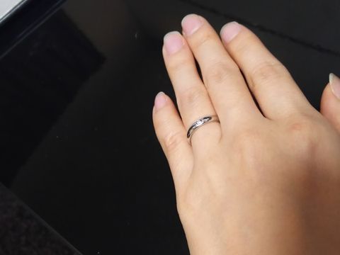 【ハリー・ウィンストン(Harry Winston)の口コミ】 日頃からつけていたいので、婚約指輪っぽい大きな石がついているのはやめ…