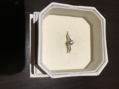 【4℃ BRIDAL(ヨンドシーブライダル)の口コミ】 結婚指輪と重ね付けができ、デザインがシンプルで飽きが来ないのが良かっ…