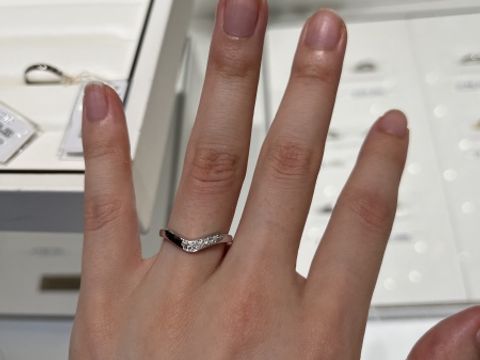 【MIKIMOTO(ミキモト)の口コミ】 とっても太いウェーブが印象的でした。厚みがしっかりとありますが、つけ…