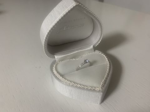 【JEWELRY STUDIO Advance(ジュエリースタジオアドバンス)の口コミ】 指輪のデザイン名『アルク』とはフランス語で『架け橋』、緩やかに流れる…