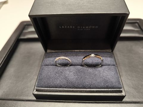 【ラザール ダイヤモンド(LAZARE DIAMOND)の口コミ】 リリックのデザインは周りにメレダイヤモンドがついているため、非常にゴ…