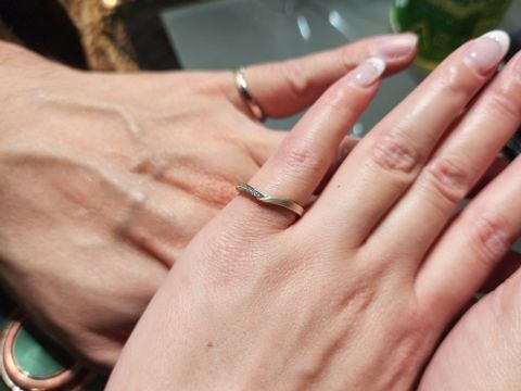 【杢目金屋(もくめがねや)の口コミ】 指輪のテイストは他店舗よりも和のエッセンスが強めです。とはいえ、自分…