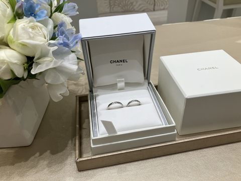【シャネル(CHANEL)の口コミ】 指輪のデザインがとても気に入りました。シャネルのキルティングのデザイ…