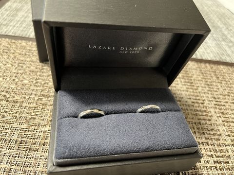 【ラザール ダイヤモンド(LAZARE DIAMOND)の口コミ】 デザイン：いくつか試着した中でピンと来たデザインだったため。テイスト…