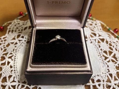 【アイプリモ(I-PRIMO)の口コミ】 アシンメトリーにラインメレが付いており、向きを変えて着用するとイメー…