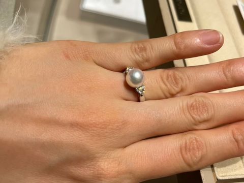 【MIKIMOTO(ミキモト)の口コミ】 現代では婚約指輪をやり取りしないカップルも増えていると聞くことが多く…