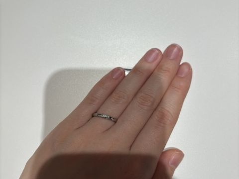 【ラザール ダイヤモンド(LAZARE DIAMOND)の口コミ】 結婚指輪といえば、ストレートタイプと考えていたので、ストレートタイプ…