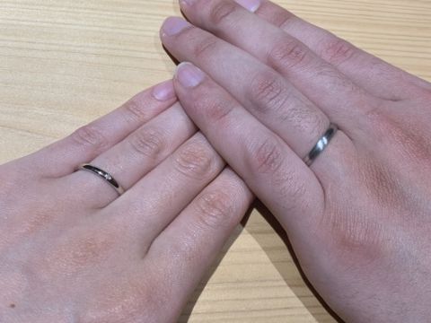 【TOMOE(トモエ)の口コミ】 個性的なものからシンプルなものまで数多くの種類の指輪がありました。シ…