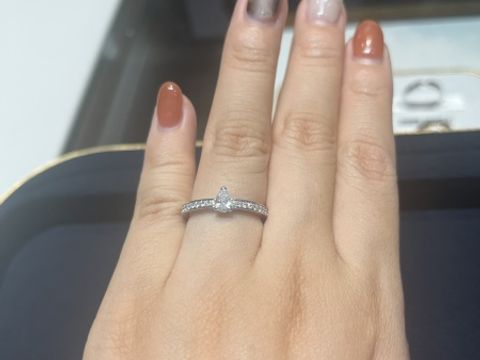 【ショーメ(CHAUMET)の口コミ】 ショーメに憧れがありジョゼフィーヌ(しずく型のダイヤが中央にあり、フル…