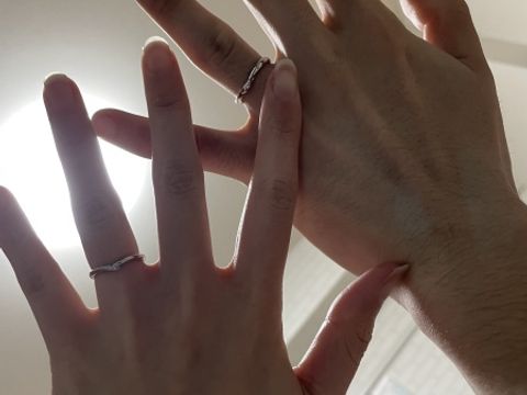 【TOWA(永遠)の口コミ】 v字に一目惚れしました。指が女性は細く見え、綺麗に見えます。男性の場合…