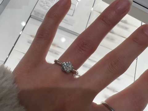 【シャネル(CHANEL)の口コミ】 婚約指輪についてどのようなデザインがいいかイメージを湧かせるためにい…