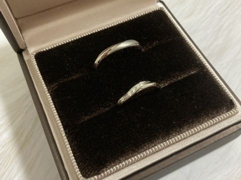 【アイプリモ(I-PRIMO)の口コミ】 人気のデザインだそうでウェーブの形で流れるような曲線が上品で、普段の…