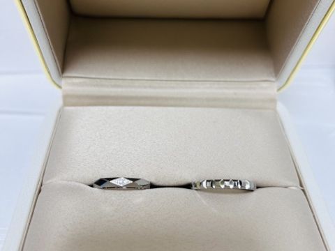 【ブシュロン(BOUCHERON)の口コミ】 ファセット 3ダイヤモンド リングです。個性的なデザイン、素材はプラチナ…