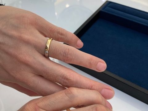 【4℃ BRIDAL(ヨンドシーブライダル)の口コミ】 コンビネーションを探しており、ネット検索で、
プラチナ、ピンクゴールド…