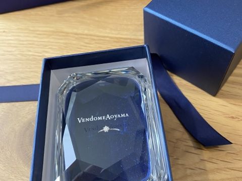 【ヴァンドーム青山(VENDOME AOYAMA)の口コミ】 シンプルなデザインだけど、王道のキラキラした指輪がいいなと思って、イ…