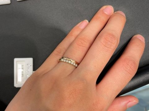 【Only You(オンリーユー)の口コミ】 ハーフエタニティリングを探しているなかで、こちらの指輪を見つけ試着さ…