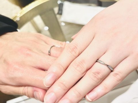 【シャネル(CHANEL)の口コミ】 カメリアコレクションのハーフエタニティリングです。上から見るとお花の…