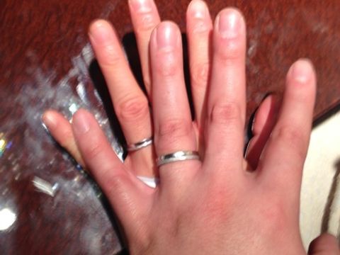 【JEWELRY  KAMATA(ジュエリーかまた)の口コミ】 ツヤ消し加工と凹凸部分のデザインが良く、シンプルでありながらも存在感…