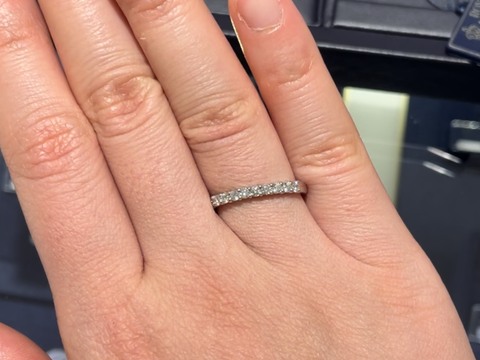 【ROYAL ASSCHER(ロイヤル・アッシャー)の口コミ】 ロイヤルアッシャーさんは、エタニティリングの種類がかなり豊富ですが、…