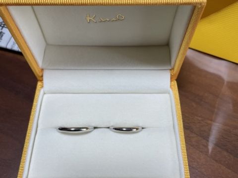 【ケイウノ ブライダル(K.UNO BRIDAL)の口コミ】 シンプルなラインですが、付け心地にこだわりました。内甲丸で握った時に…