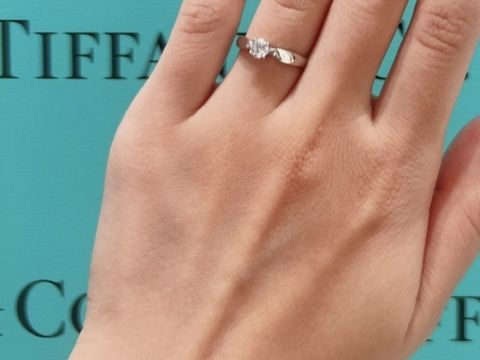 【ティファニー(Tiffany & Co.)の口コミ】 ティファニー ハーモニー ラウンド ブリリアント エンゲージメント リング…