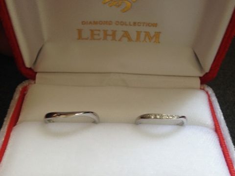 【LEHAIM(レハイム)の口コミ】 女性の方に、ダイヤがついているものが良くて、これを選びました。細身の…