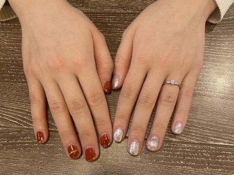 【ジュエリークラフトYAMAJIの口コミ】 ウェーブのデザインで、指を長く綺麗に見せてくれます。
メレダイヤモンド…