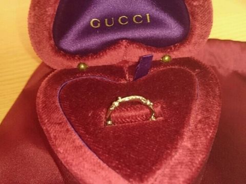 【グッチ(GUCCI)の口コミ】 結婚指輪を探している時にたまたまグッチのホームページを目にし、他にな…