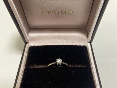 【アイプリモ(I-PRIMO)の口コミ】 シンプルなデザインでダイヤの輝きがわかる指輪を選びました。特別な日に…
