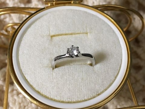 【JEWELRY  KAMATA(ジュエリーかまた)の口コミ】 主人がサプライズでプレゼントしてくれました。
わたしの父と母の婚約指輪…