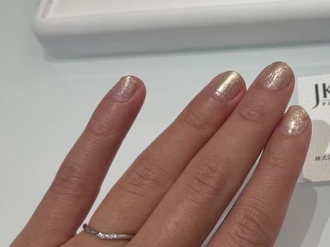 【JKPLANET(JKプラネット)の口コミ】 v字ラインが良いことを最初に伝えました。何個か候補を持ってきていただけ…