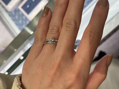 【BIJOUPIKO(ビジュピコ)の口コミ】 シンプルで日常でも使いやすいデザインの指輪を探していました！この指輪…