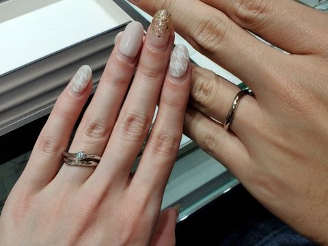 【アイプリモ(I-PRIMO)の口コミ】 ウェーブデザインで手に馴染むところが良かったです。
控えめながらもキラ…